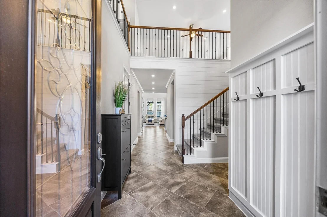 Photo of 4320 Silver Oak Place