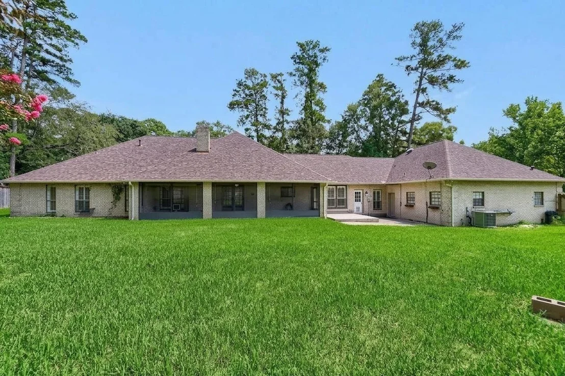 Photo of 1650 White Oak Creek Drive