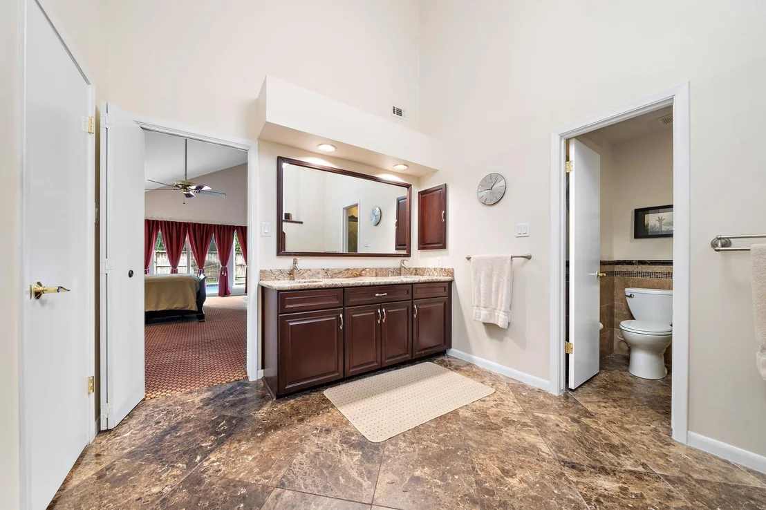 Photo of 1019 Ridgeley Drive