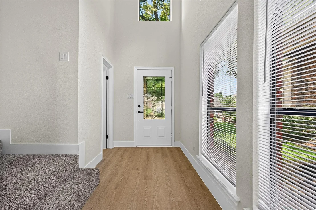 Photo of 3354 Torrey Pines Drive