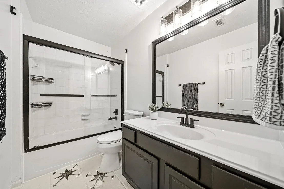 Photo of 4026 Chestnut Bend