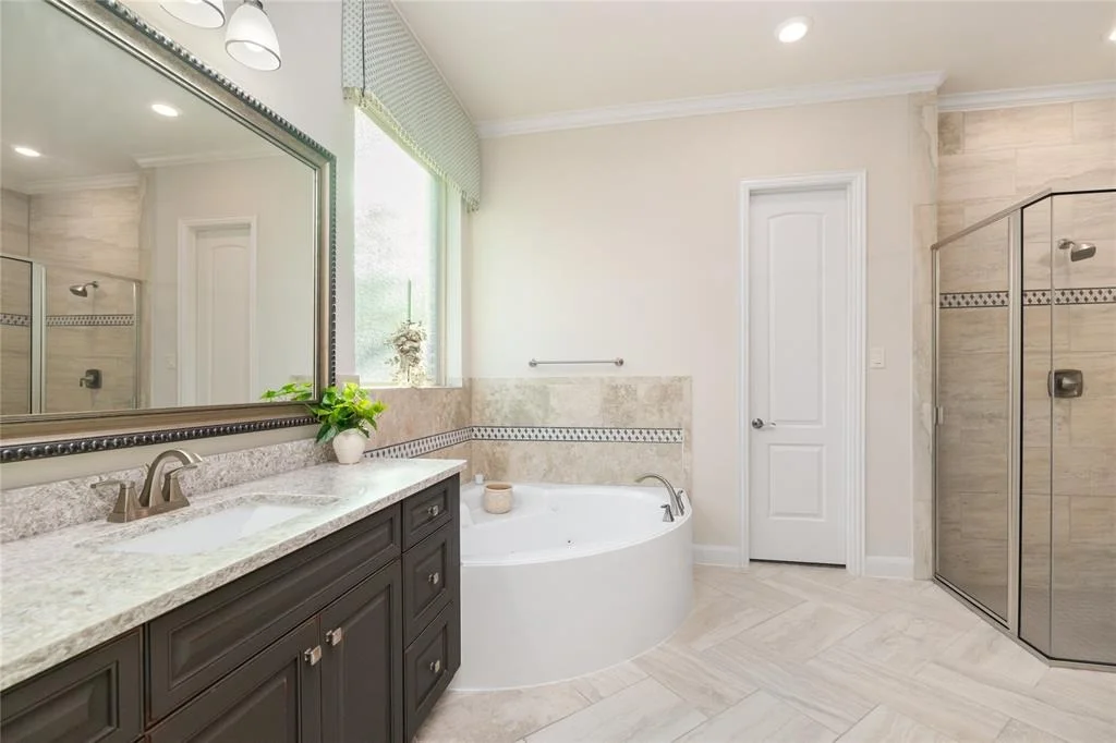 Photo of 523 Rolling Brook Lane