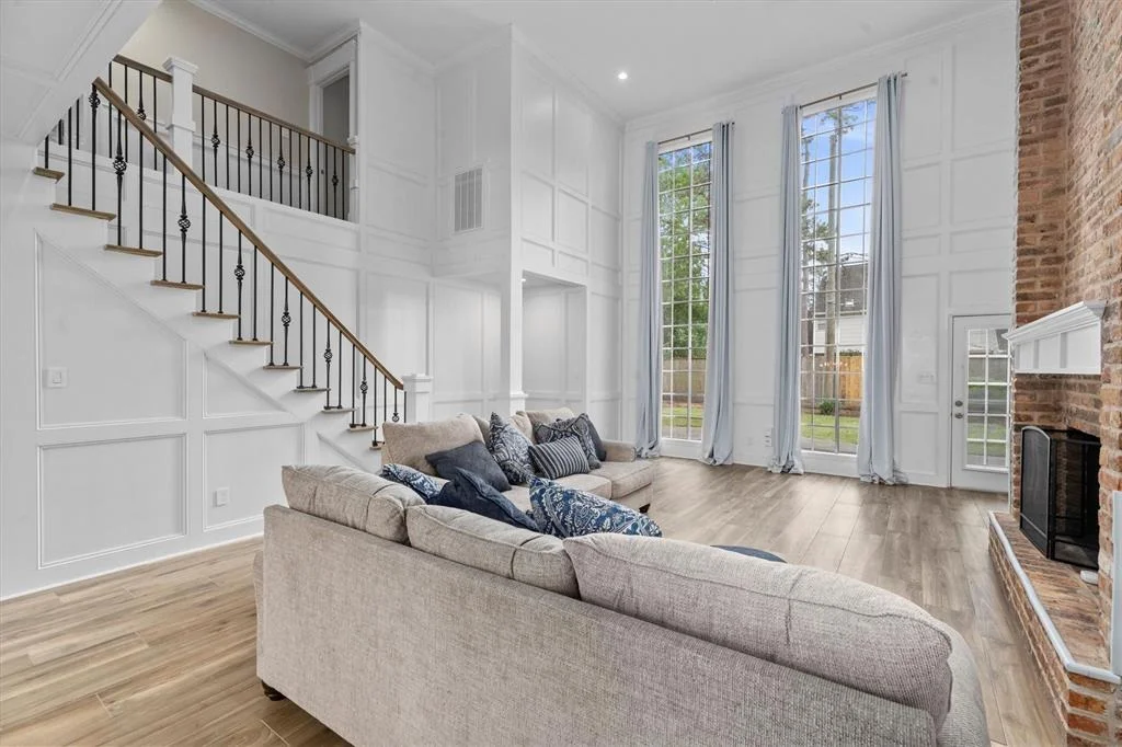 Photo of 5523 Theall Road