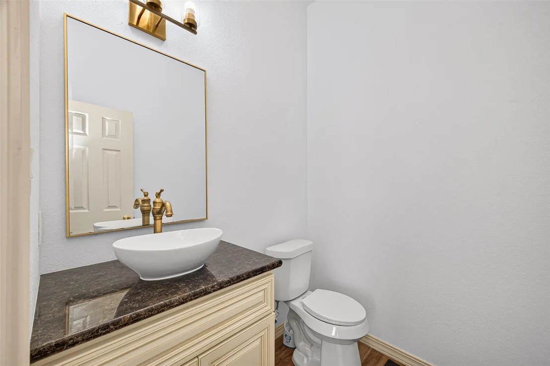 Photo of 1129 Peter Pine Street