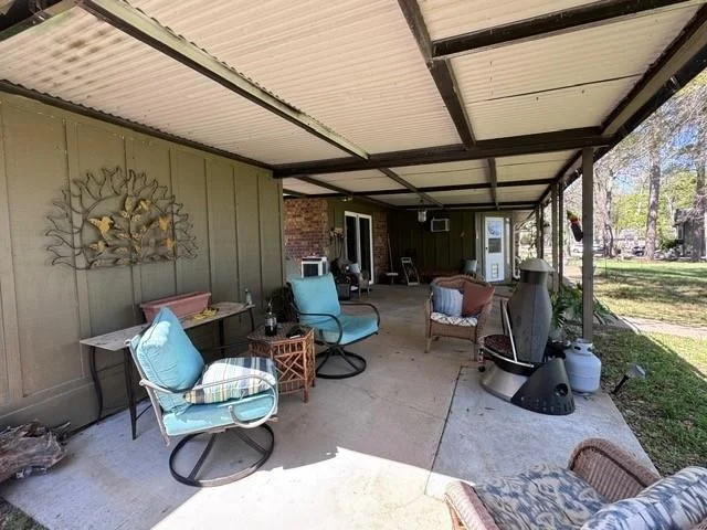 Photo of 201 Westwood Drive E