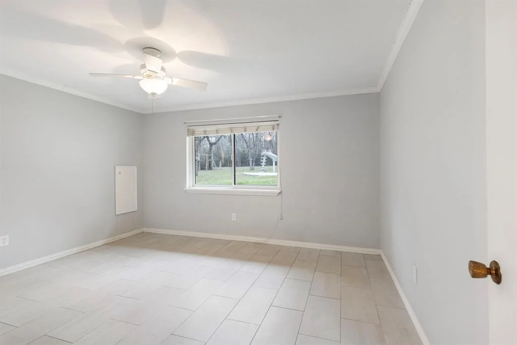 Photo of 16202 Surrey Lane
