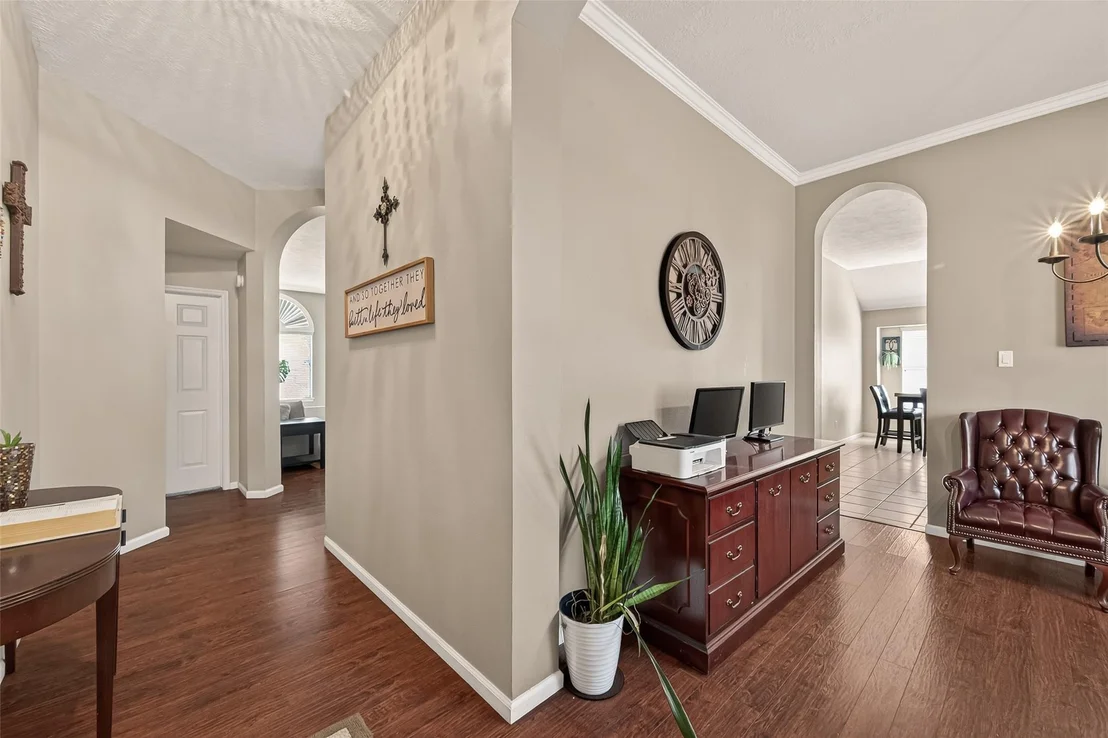 Photo of 12606 Millvan Drive