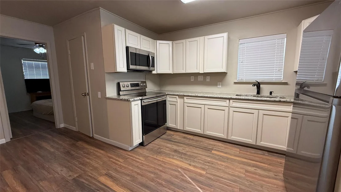Photo of 201 Hackberry Lane