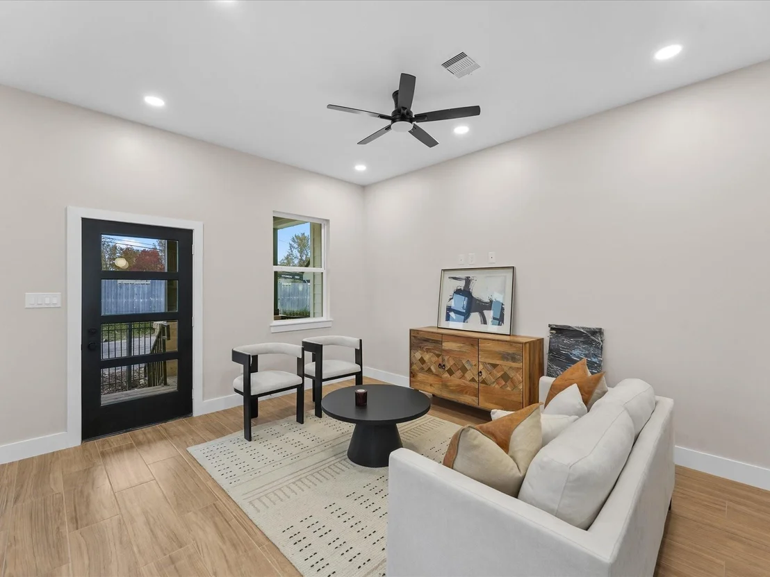 Photo of 2304 Langley Road