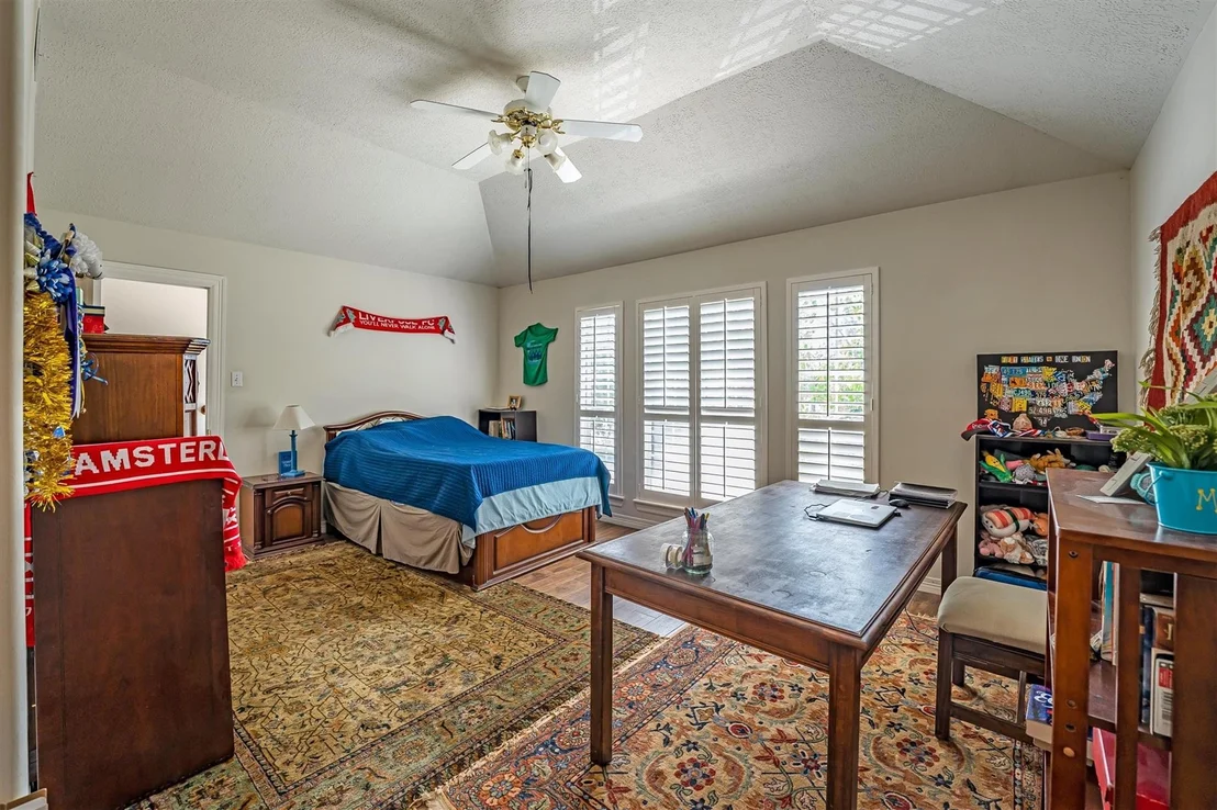 Photo of 8002 Royal Crest Court