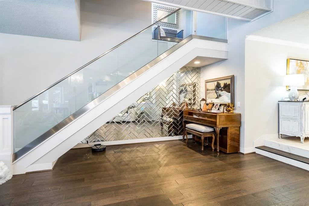 Photo of 3303 Torrey Pines Drive