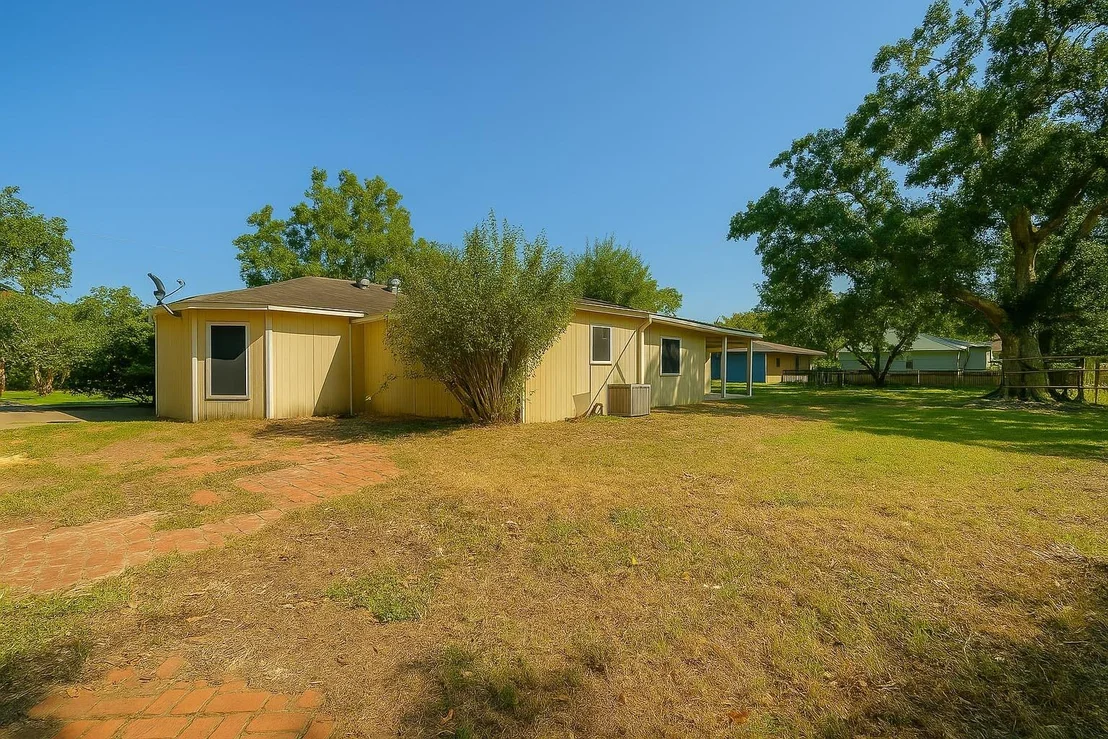 Photo of 2605 Pecan Street