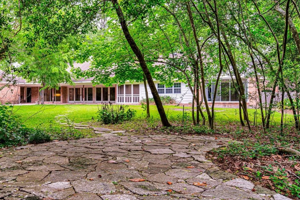Photo of 246 Chimney Rock Road