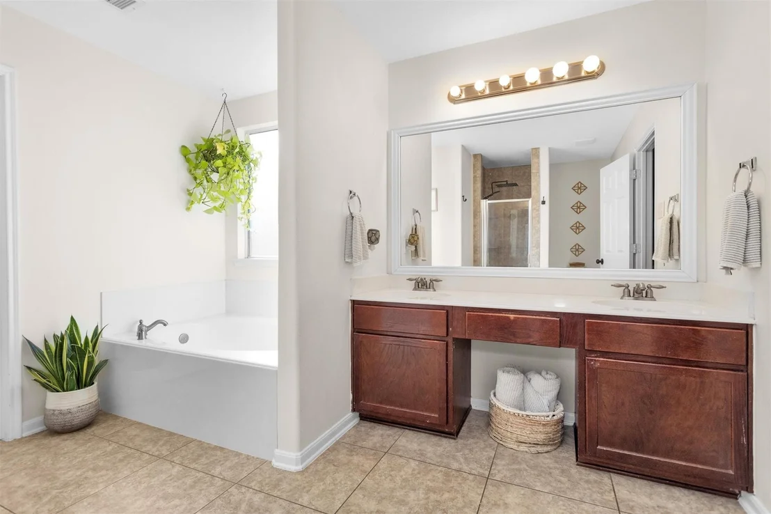 Photo of 10865 Forest Creek Drive