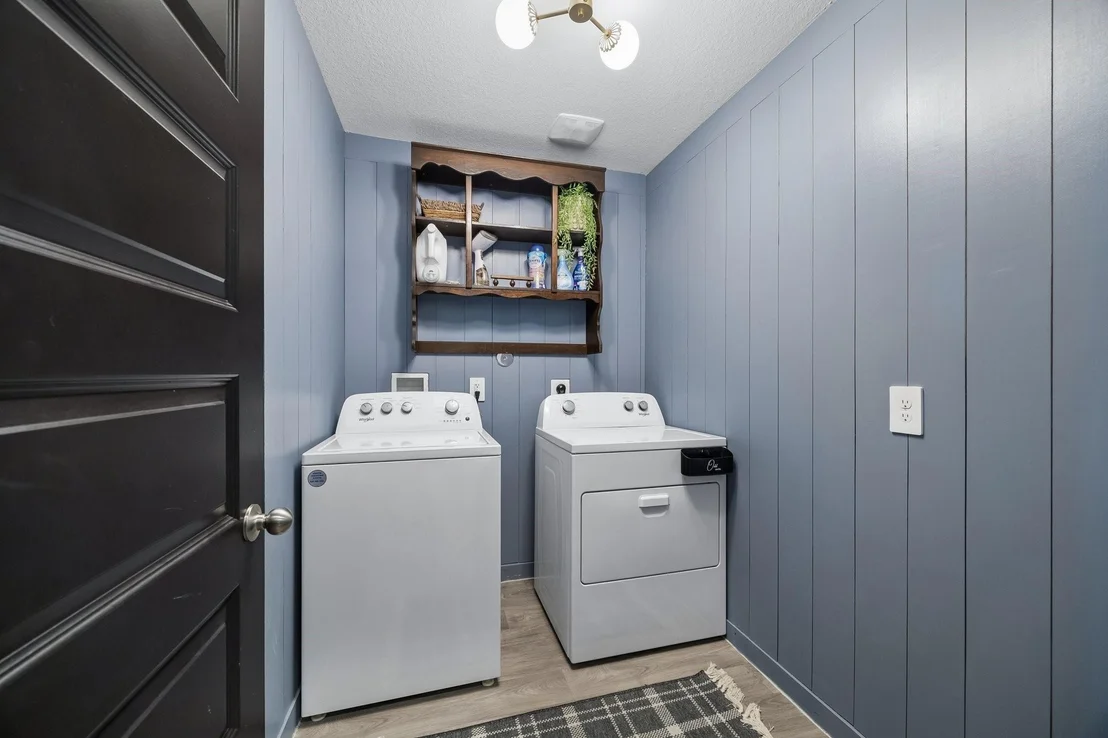 Photo of 334 Lakeway Circle