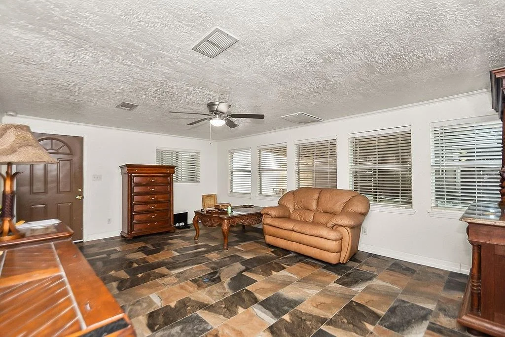 Photo of 4415 W Bayshore Drive