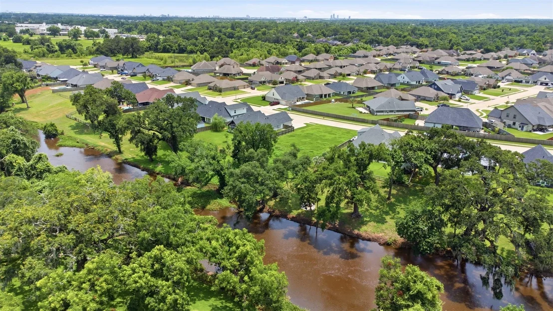 Photo of 208 Creekside Lane