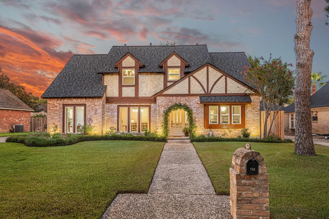 Photo of 703 Cranfield Court
