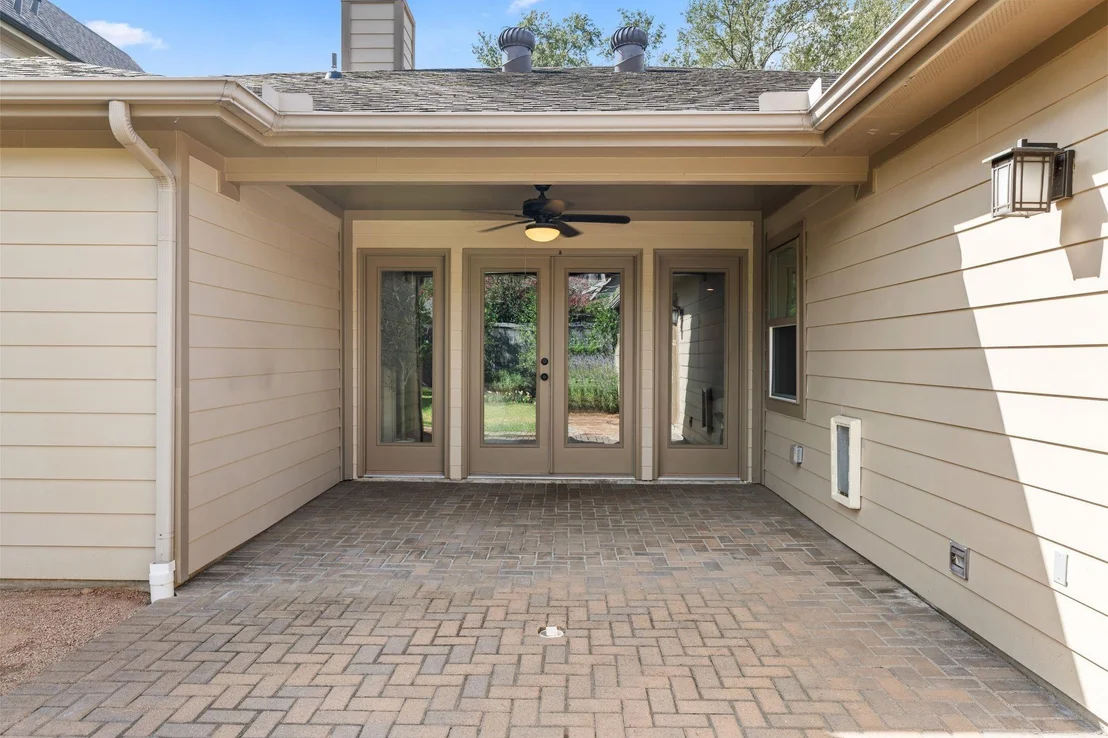 Photo of 1858 Chantilly Lane