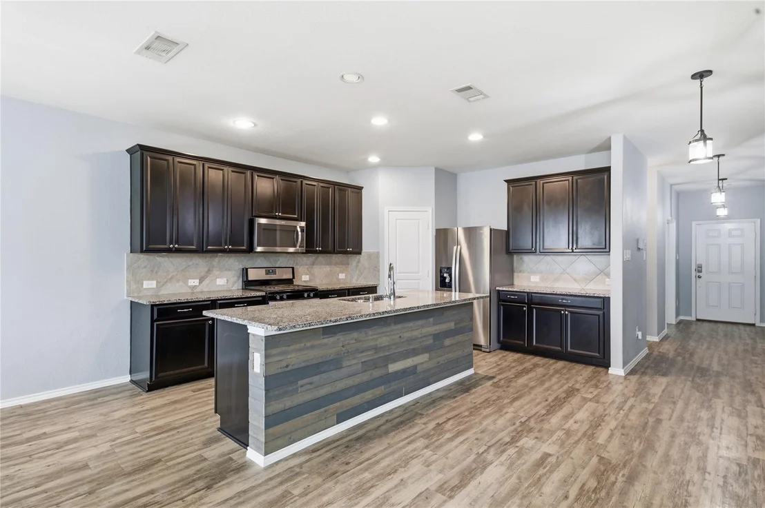 Photo of 30253 Creekside Drive