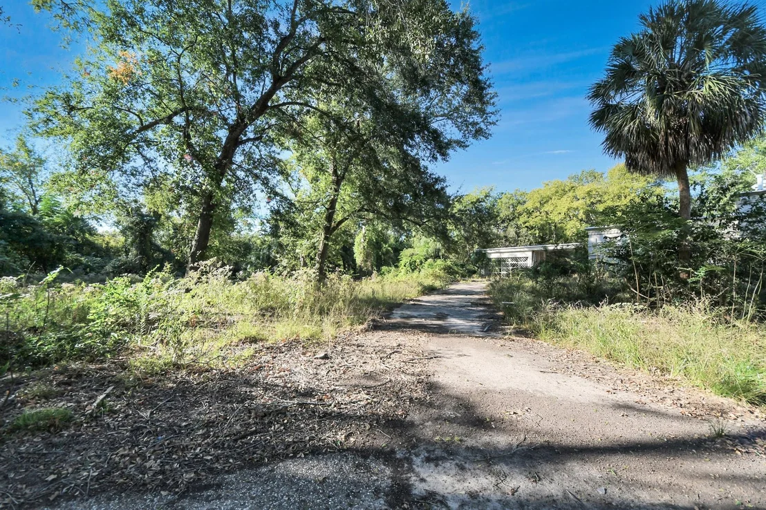Photo of 415 White Wing Lane