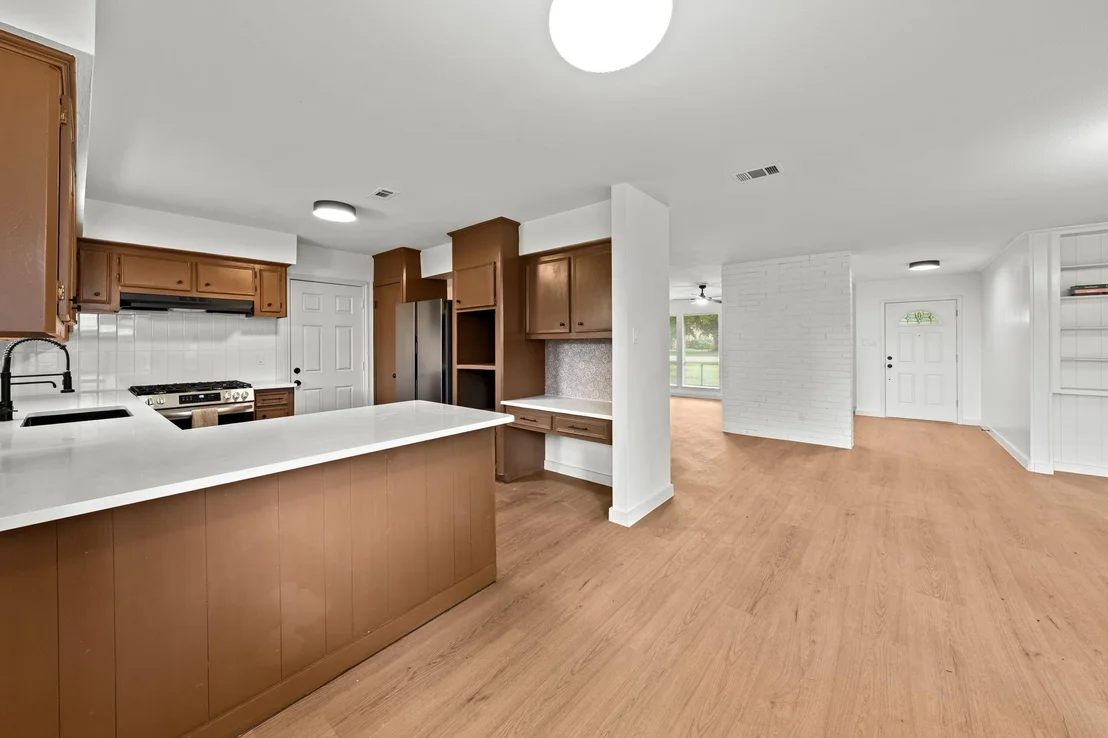 Photo of 227 E North Hill Drive