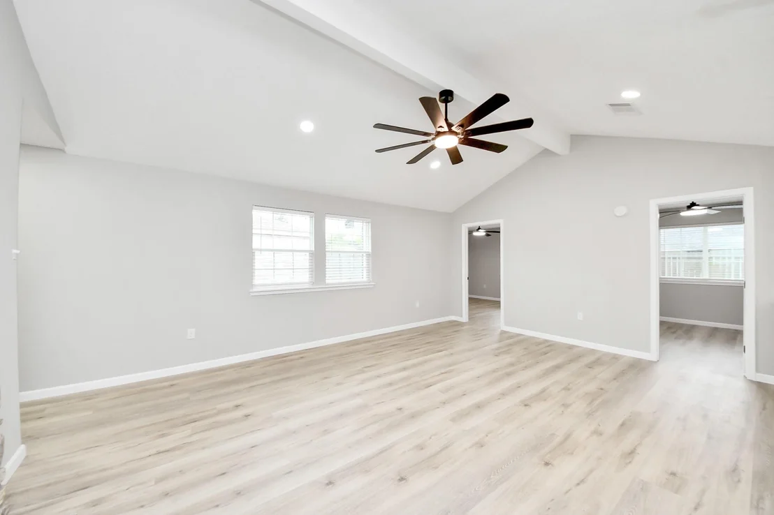 Photo of 5212 Willowview Drive