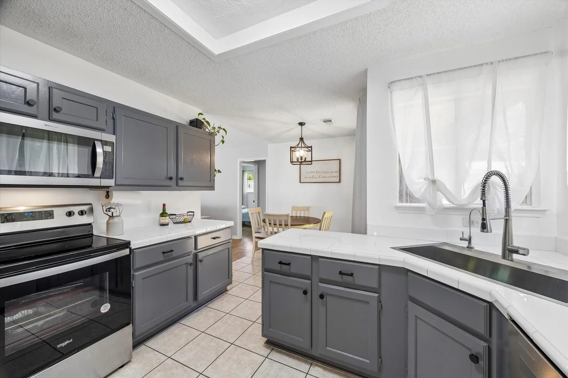 Photo of 6814 Enns Lane