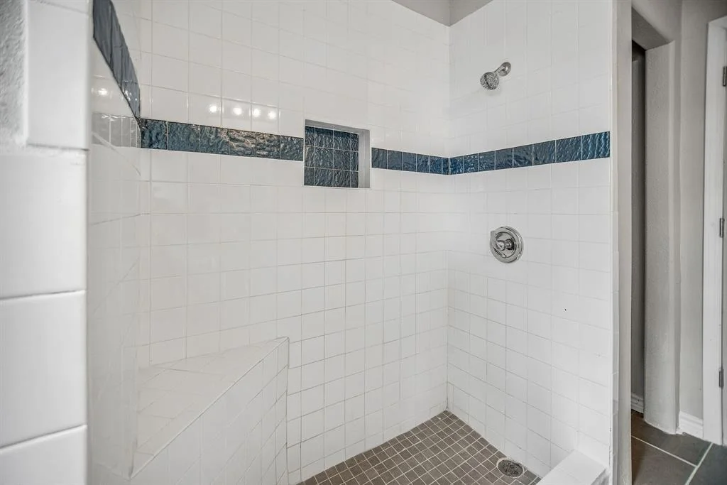 Photo of 1824 Central Avenue