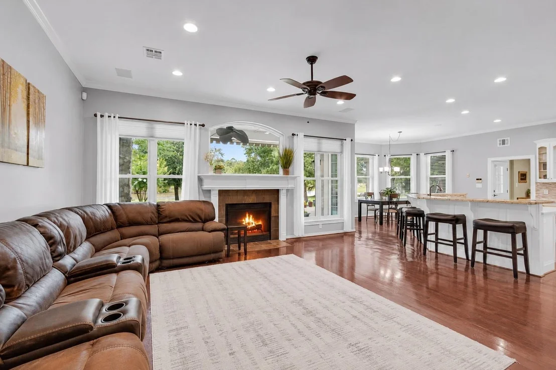 Photo of 9726 Crestwater Circle