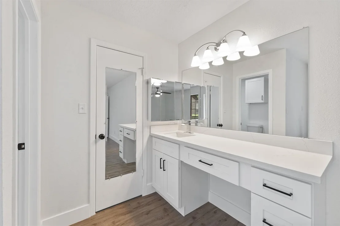 Photo of 5707 Toddington Road