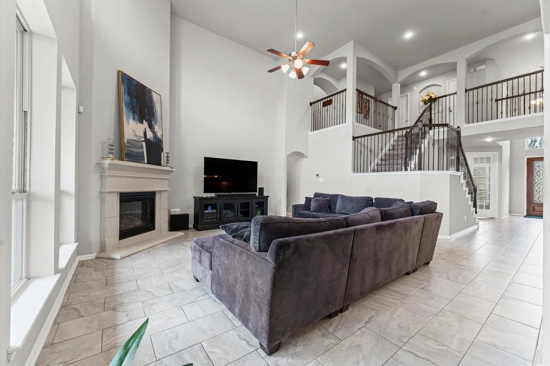 Photo of 5811 Euclid Loop