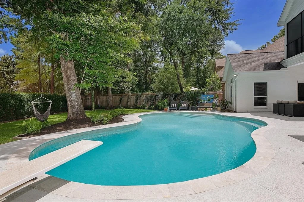 Photo of 26 W Fairbranch Circle