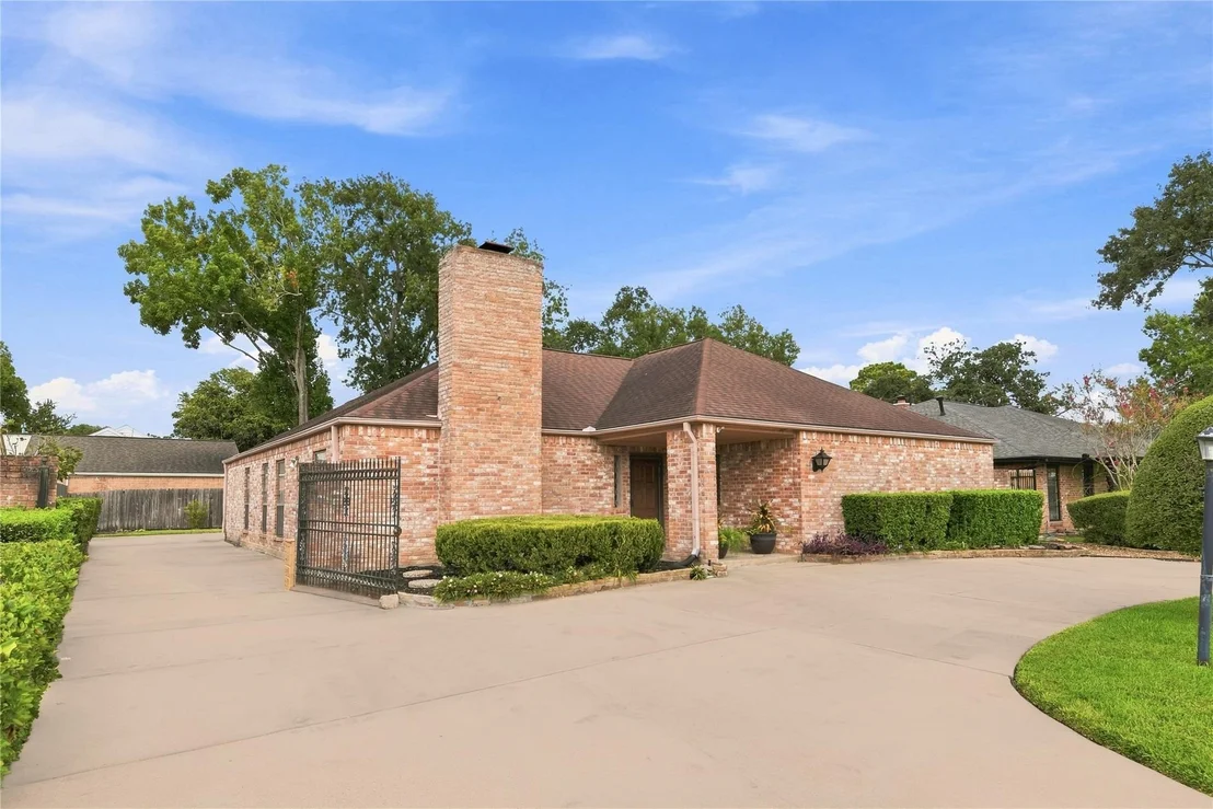 Photo of 2907 Fairway Drive