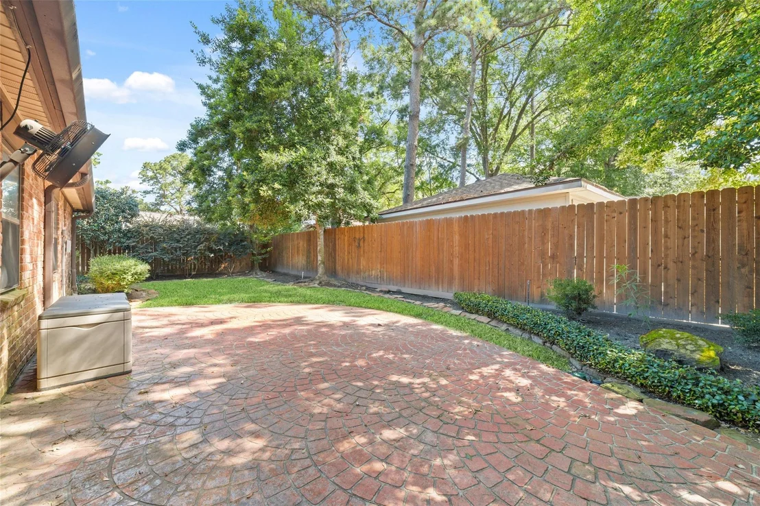 Photo of 5930 Old Lodge Drive