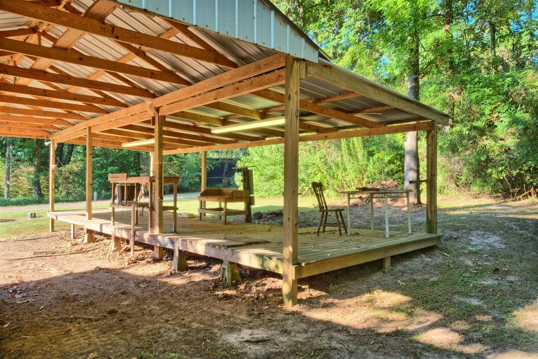 Photo of 260 Rudd Road