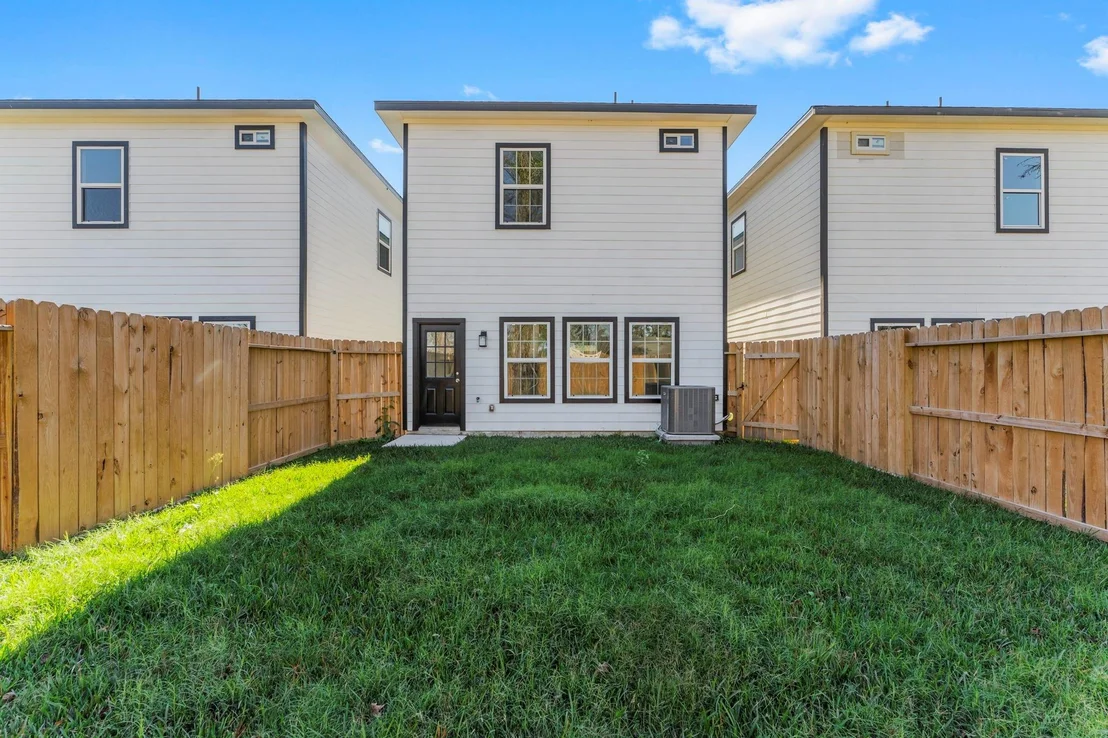 Photo of 8159 Crestview Drive