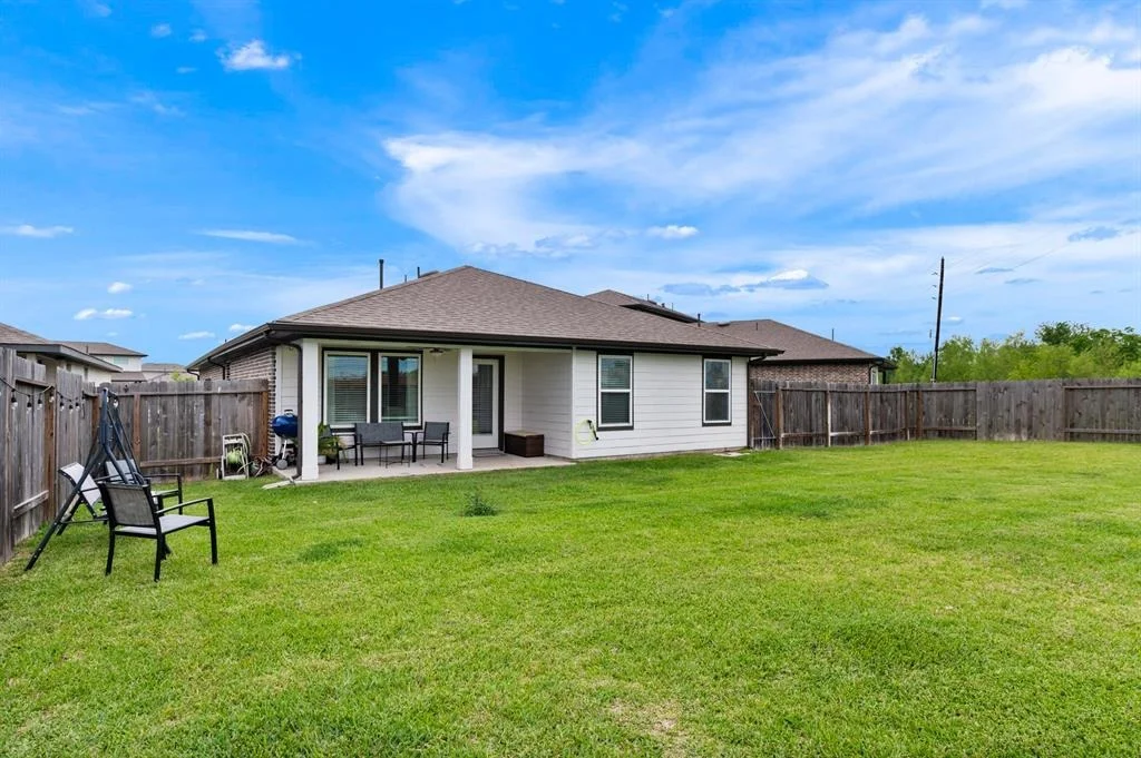 Photo of 7638 Rainham Valley Lane