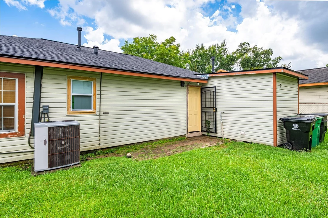 Photo of 4937 Bataan Road
