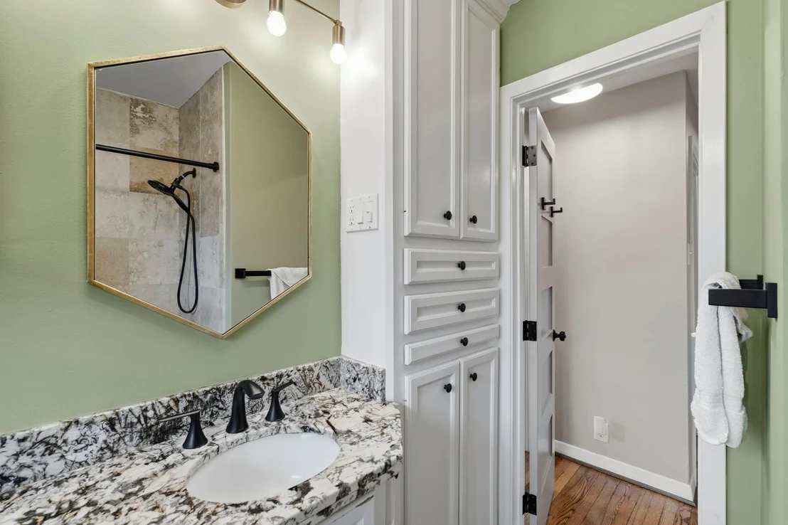 Photo of 4410 Viking Drive