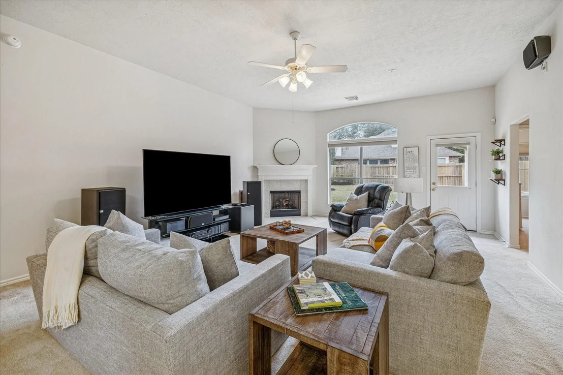 Photo of 122 S Abram Circle