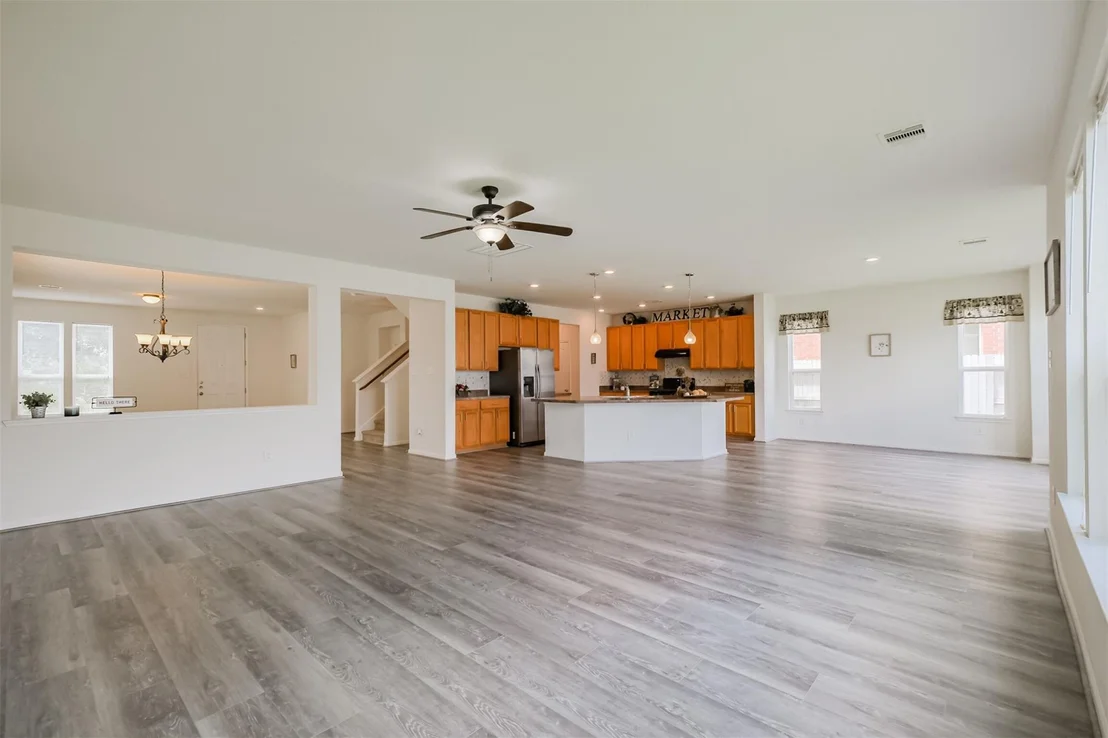Photo of 4106 Lake Cypress Circle