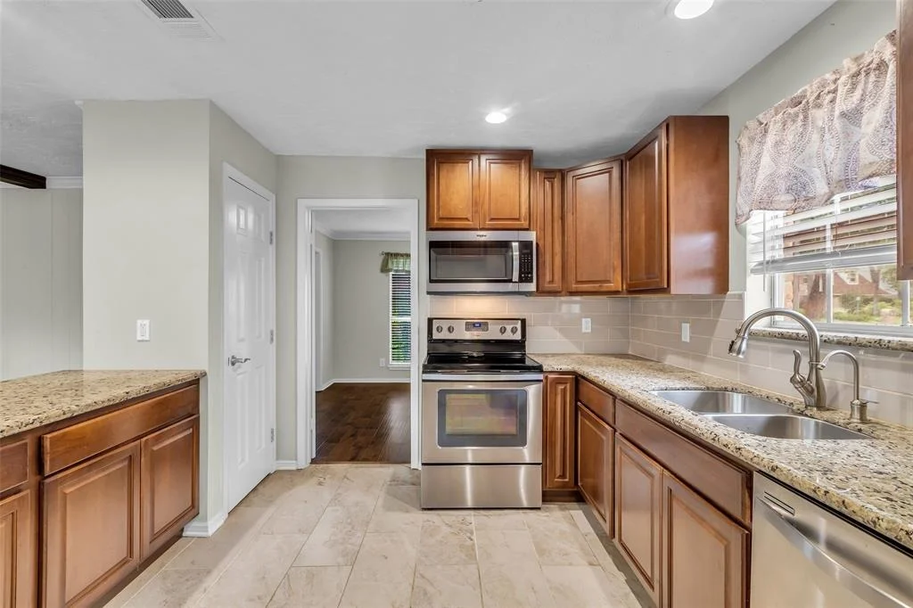 Photo of 8115 Winding Oak Lane