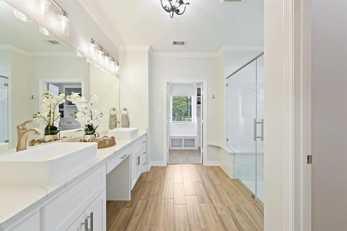 Photo of 18122 Cooper Road