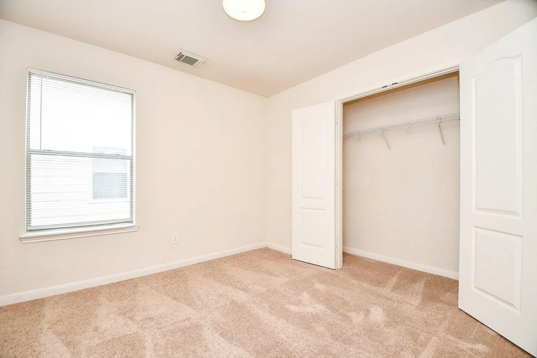 Photo of 29530 Legends Glen Drive