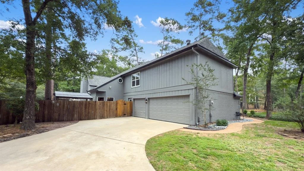 Photo of 2910 Crossvine Circle