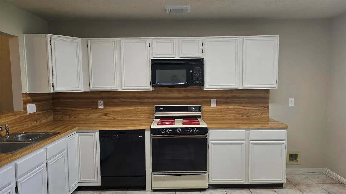 Photo of 11102 Fall Breeze Drive