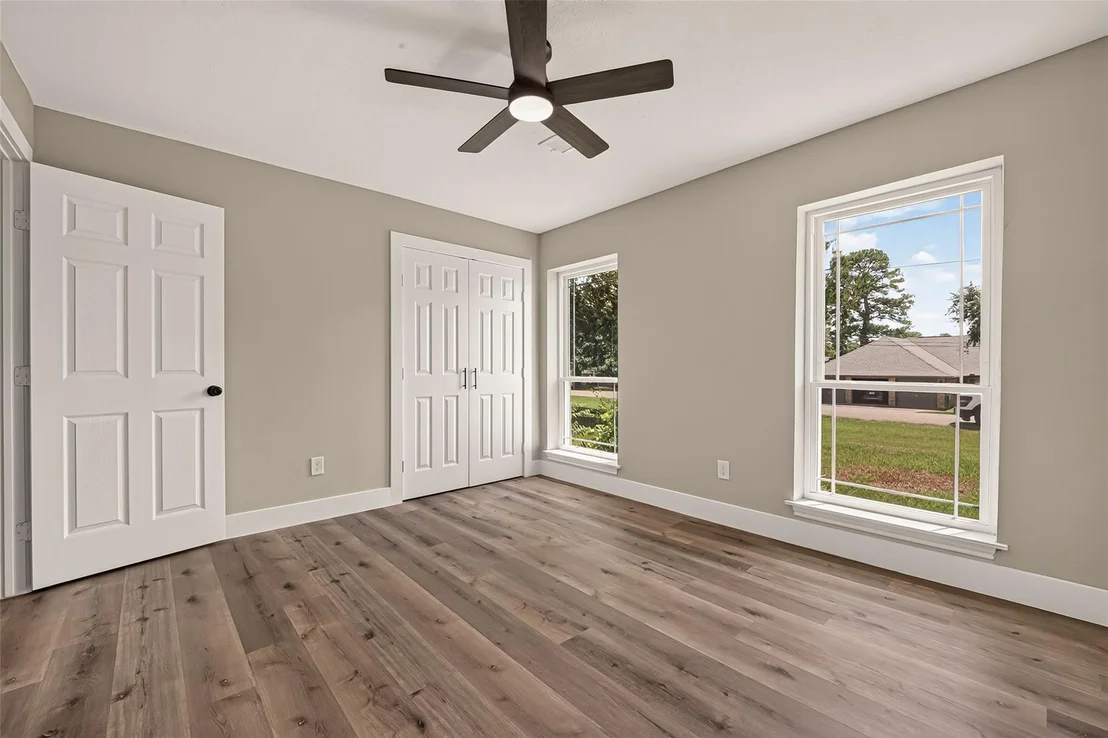 Photo of 3518 Shore Shadows Drive