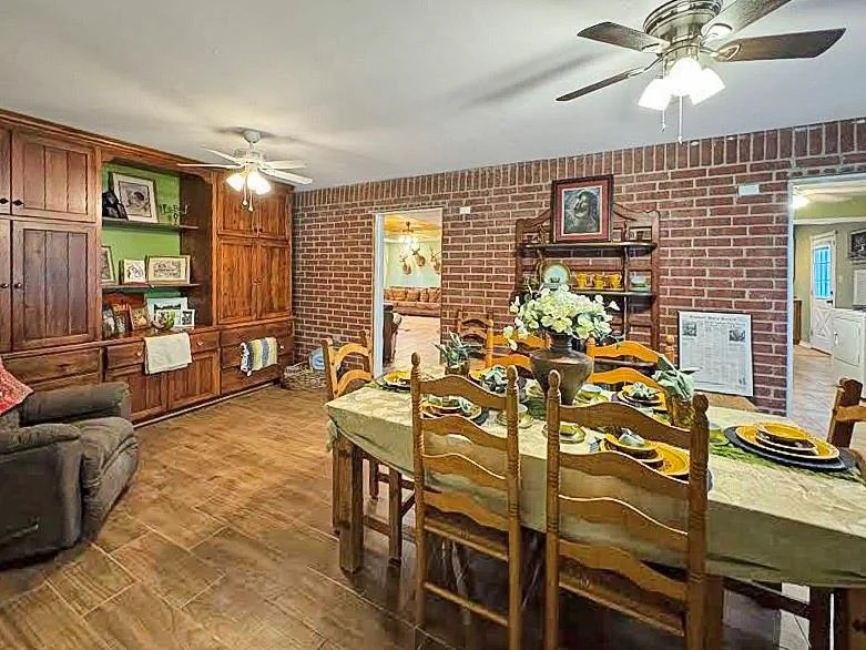 Photo of 341 Red Wolf Lane