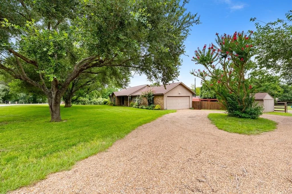 Photo of 4205 Wade Road